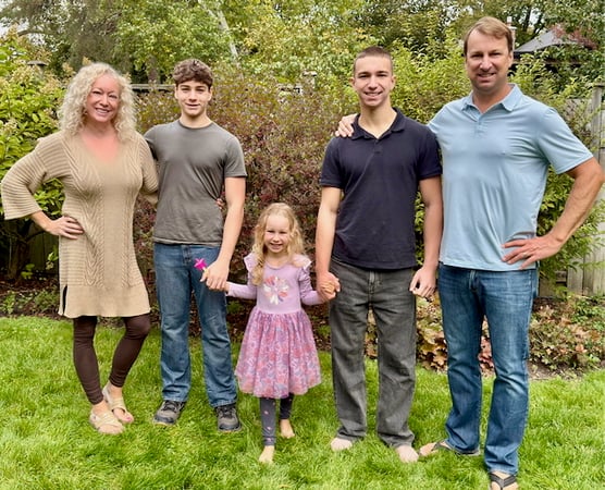 From Global Tech Sales to Digital & AI Consulting Leadership: Why Brandie Kelly Chose WSI